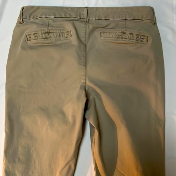 Tan Size 10 Old Navy Skinny Chino Khakis - Picture 2 of 5